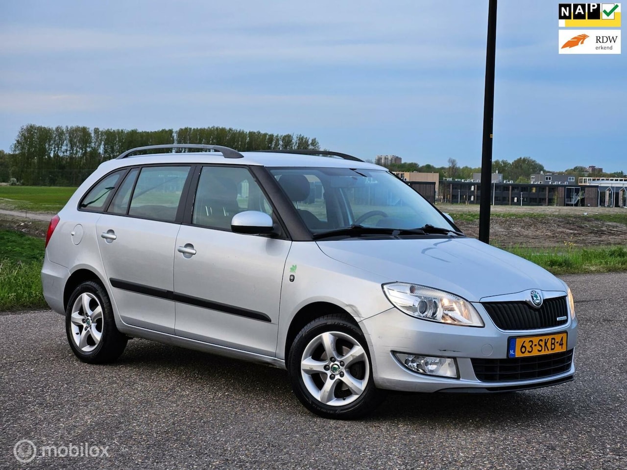 Skoda Fabia Combi - 1.2 TDI 1e Eignr|Airco|Cruise|Lmv|Nap|Boek - AutoWereld.nl