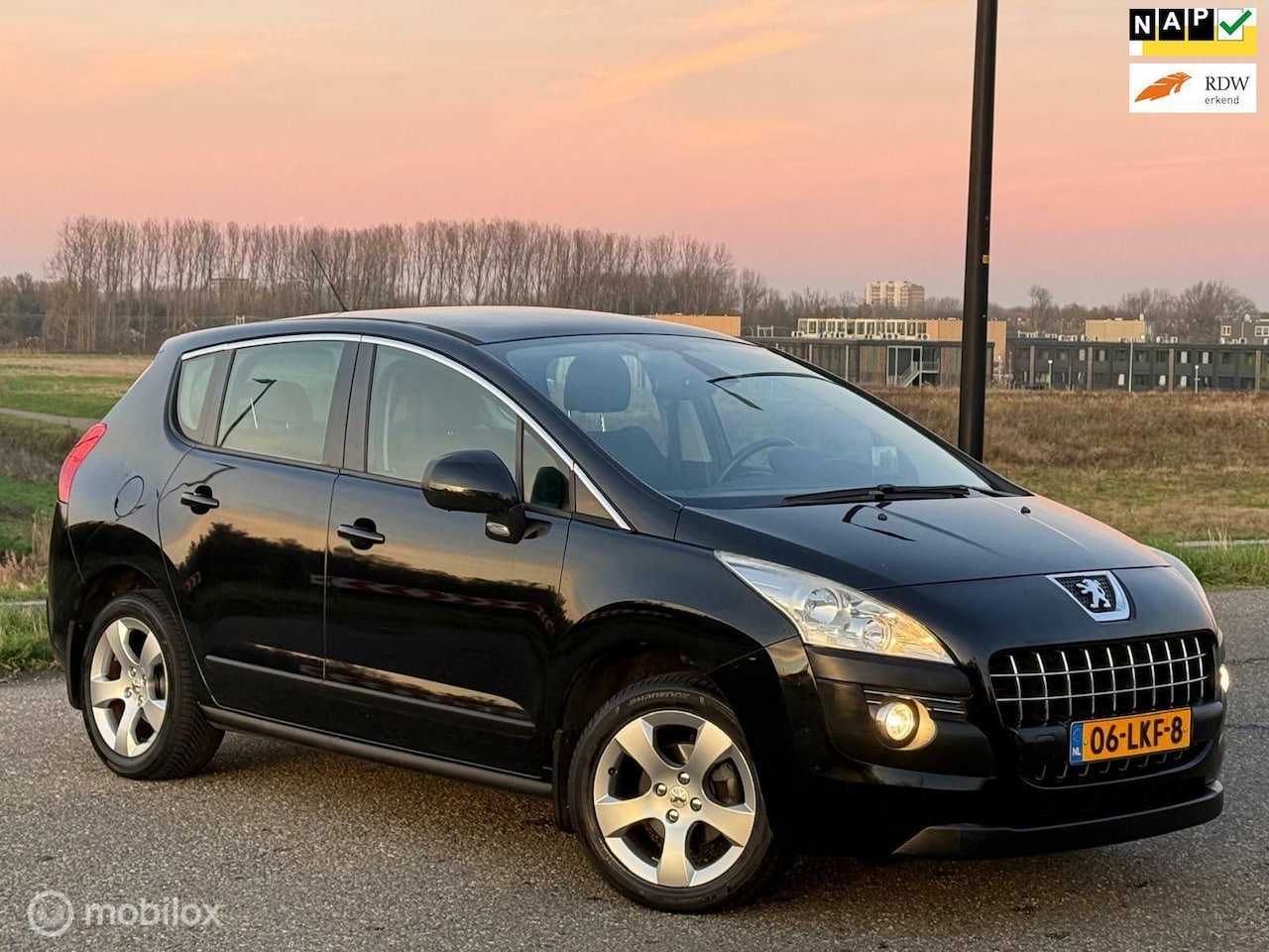 Peugeot 3008 - 1.6 VTi Airco| Panorama| Trekhaak| Nap| Boekjes - AutoWereld.nl