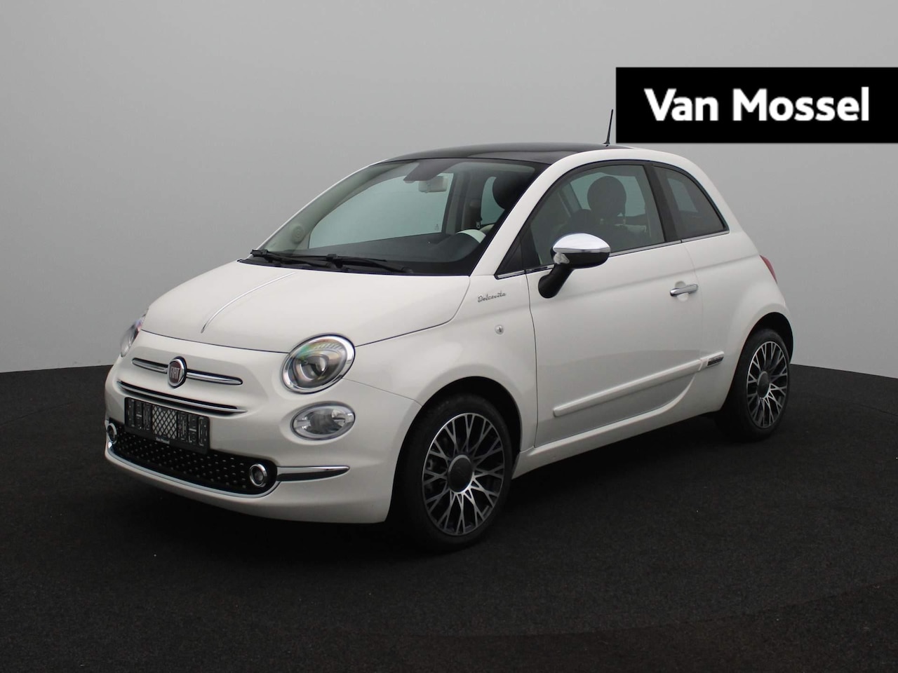 Fiat 500 - 1.0 Hybrid Dolcevita | Panoramadak | Apple CarPlay | Climate Control | Parkeersensoren | 1 - AutoWereld.nl