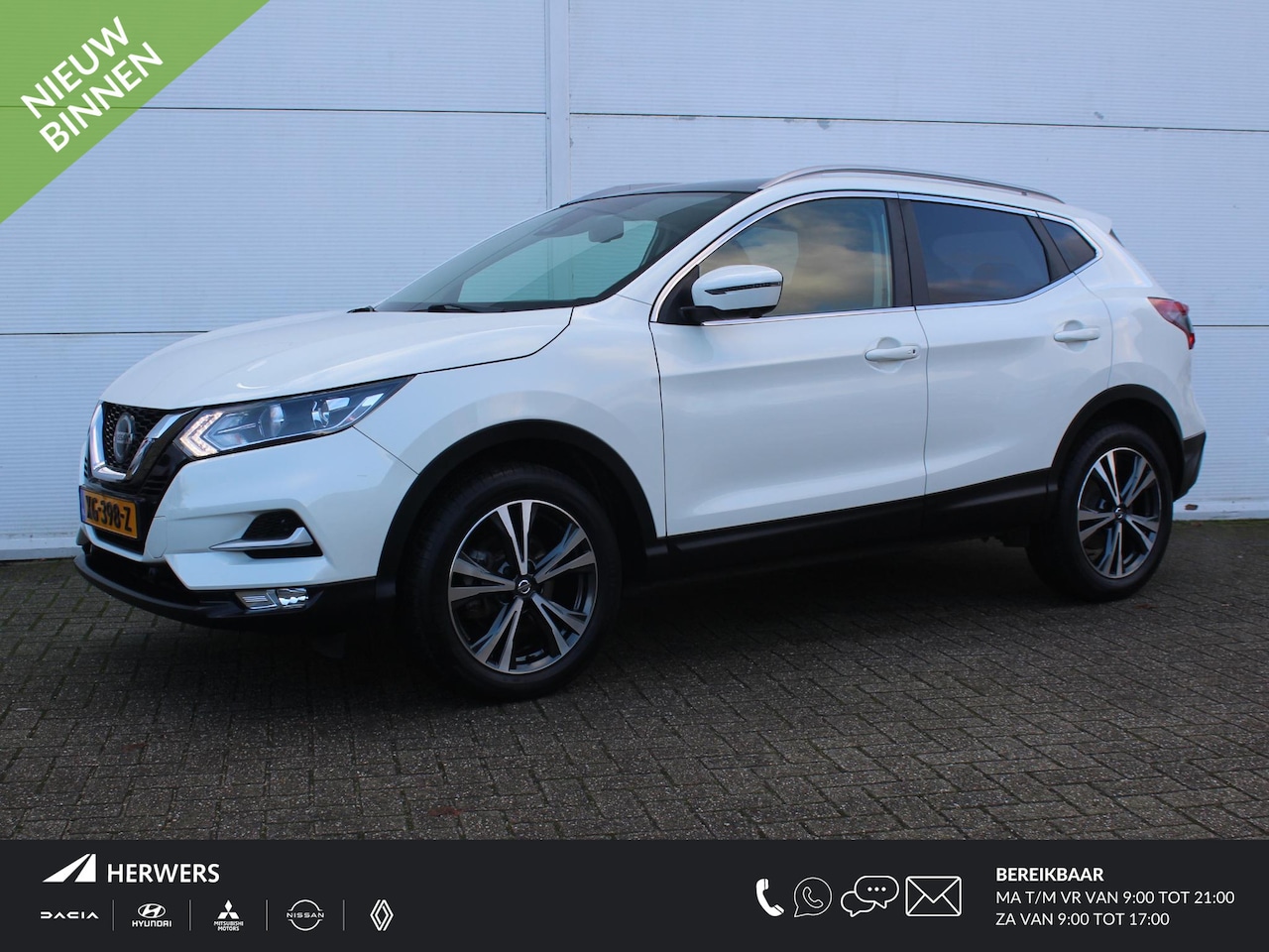 Nissan Qashqai - 1.2 DIG-T 115 N-Connecta / Trekhaak (1200 KG) / Panoramadak / Navigatie / Cruise Control / - AutoWereld.nl