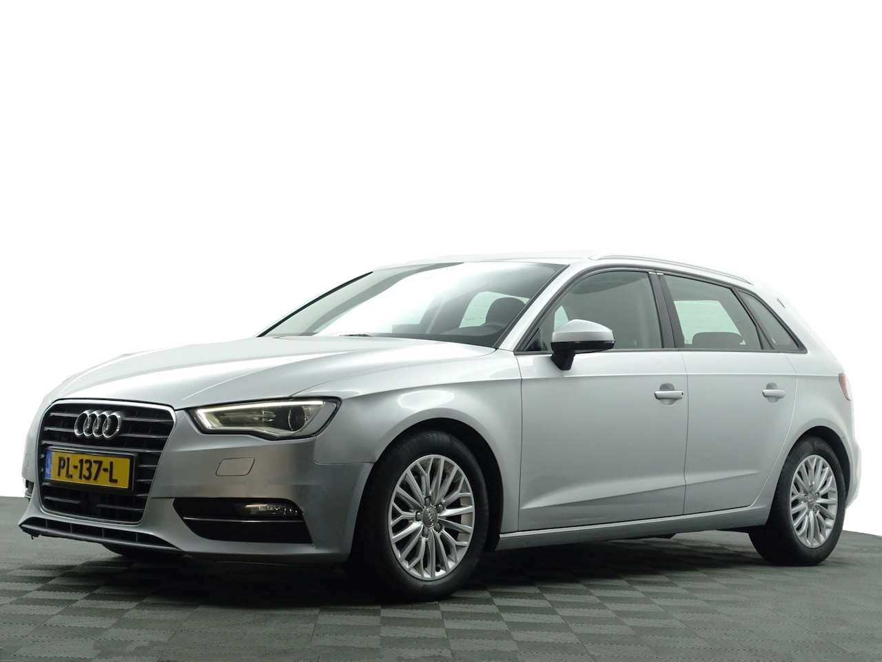 Audi A3 Sportback - 2.0 TDI 150pk Pro Line S Aut- 1500 Auto's Direct beschikbaar, Profiteer nu van het voordee - AutoWereld.nl