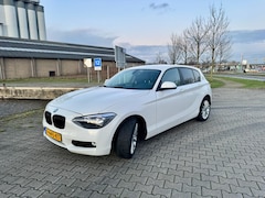 BMW 1-serie - 118i Executive