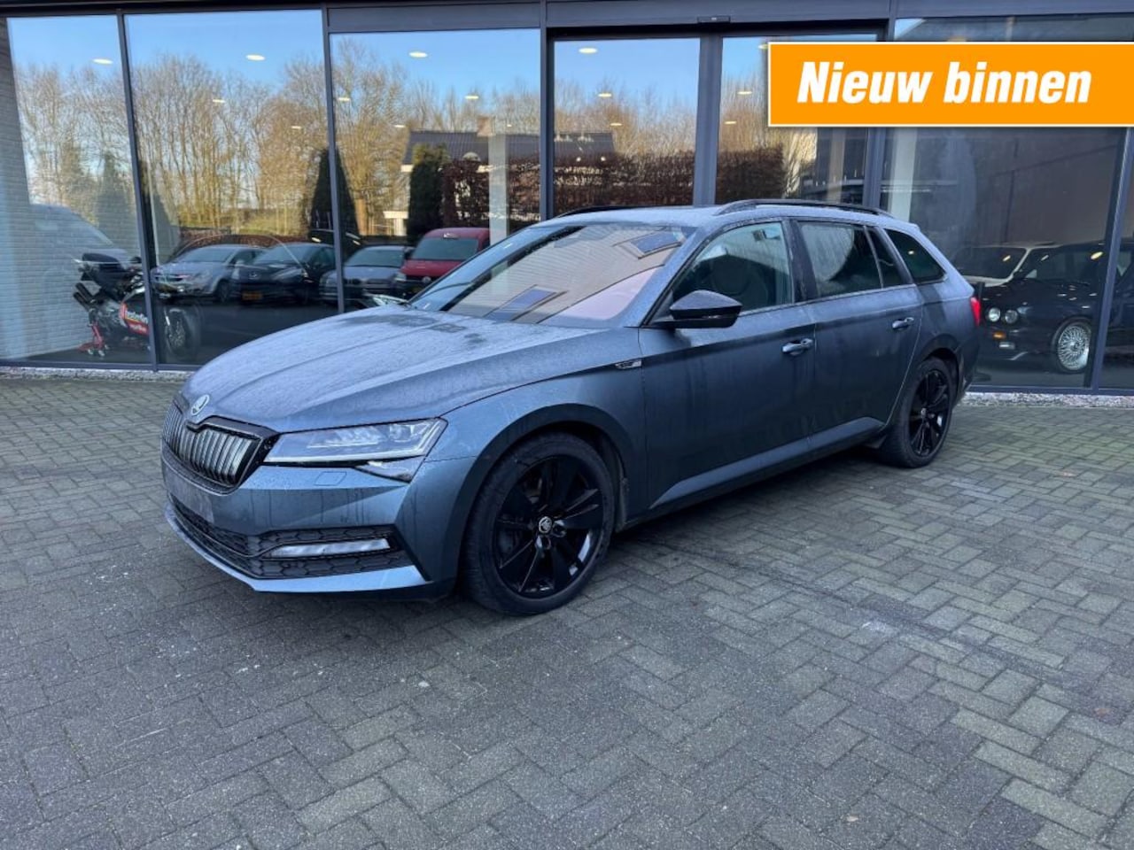 Skoda Superb - 1.4 TSI IV Sportline,Pano,LED,Schaalstoel,Trekhk,HiFi,Digi Displ - AutoWereld.nl