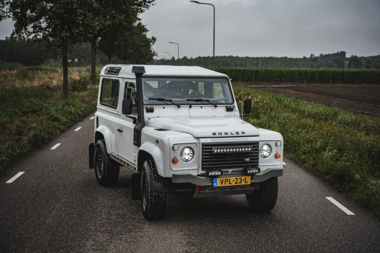 Land Rover Defender - Defender challenge auto - AutoWereld.nl