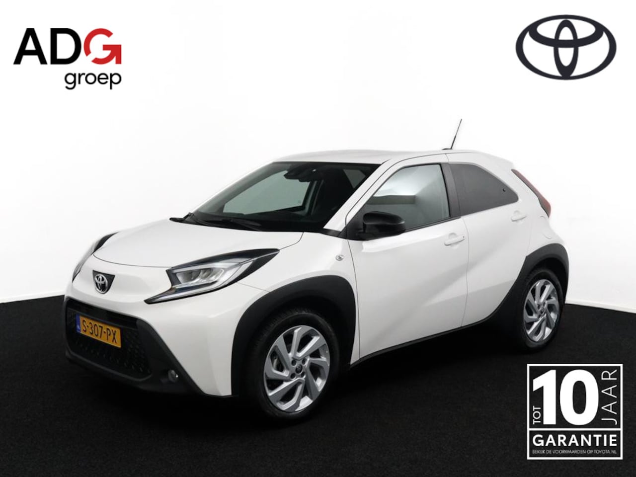 Toyota Aygo X - 1.0 VVT-i MT first | Lichtmetalen Velgen | Privacy Glas | Apple Carplay | Android Auto | - AutoWereld.nl