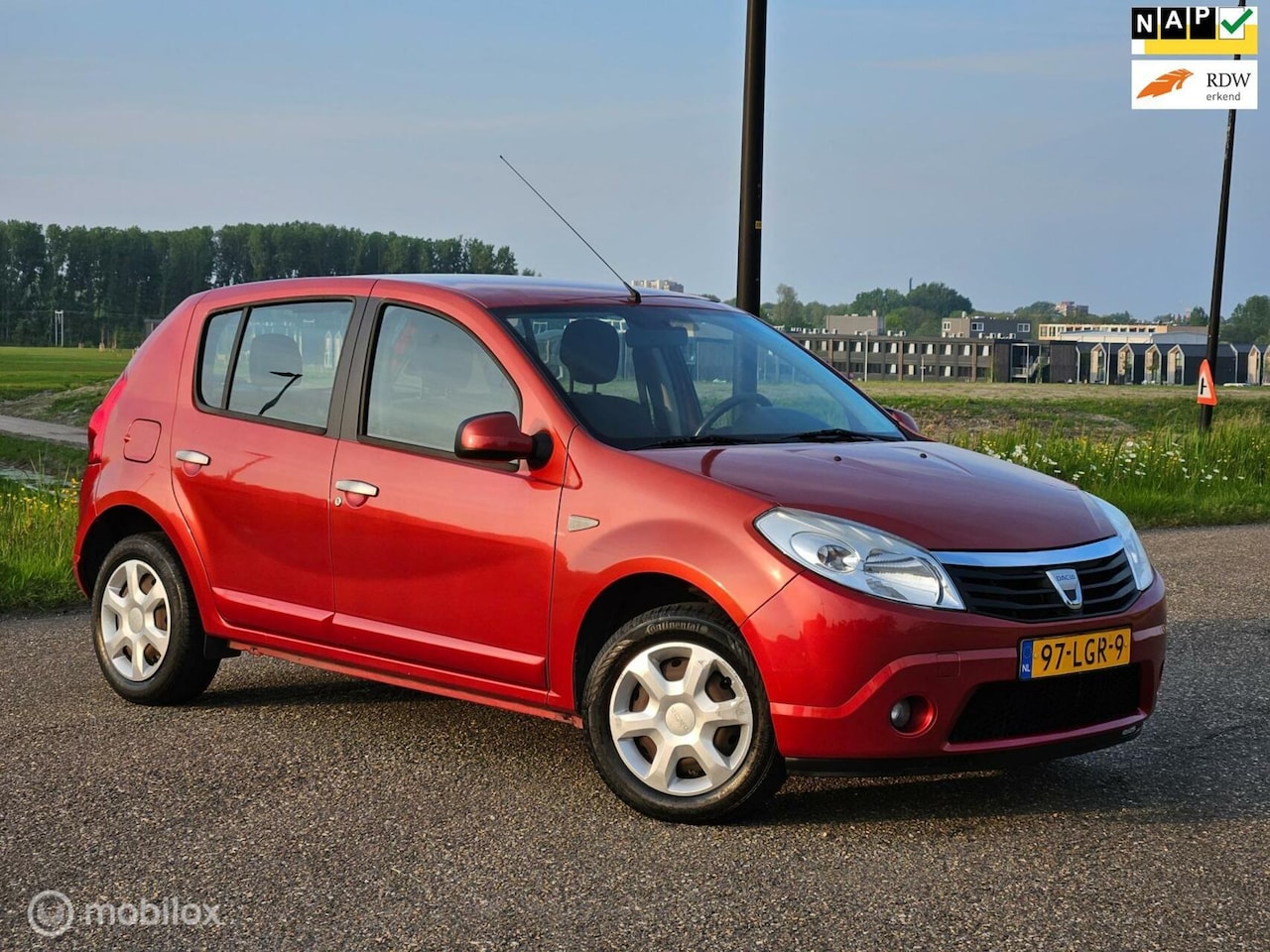 Dacia Sandero - 1.2 Lauréate 1e Eignr/ Airco/ Nap/ Boekjes - AutoWereld.nl