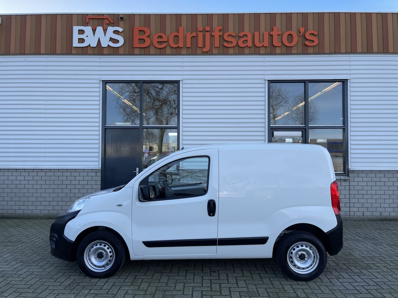 Fiat Fiorino - 1.4 Easy Pro / benzine grijs kenteken / vaste prijs rijklaar € 8.950 ex btw / airco / euro - AutoWereld.nl