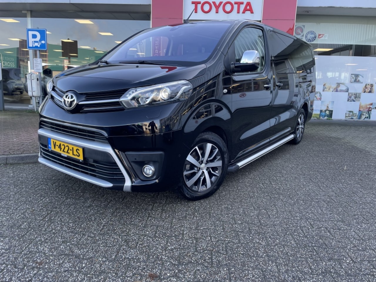 Toyota ProAce Verso - 2.0 D-4D Prof. L. DC | Trekhaak | Navi | Sensoren v&a - AutoWereld.nl