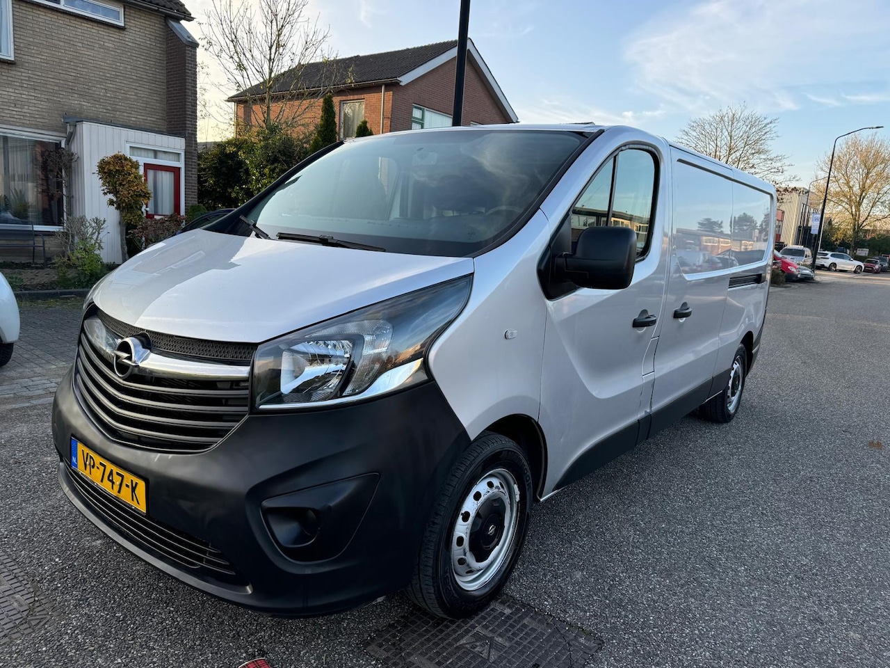 Opel Vivaro - 1.6 CDTI L2H1 DC Edition EcoFlex 1.6 CDTI L2H1 DC Edition EcoFlex - AutoWereld.nl