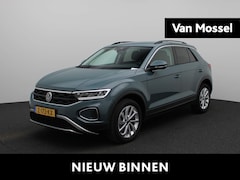 Volkswagen T-Roc - 1.0 TSI Life Edition | Apple Carplay | Camera | Parkeersensoren Voor/Achter | cruise contr