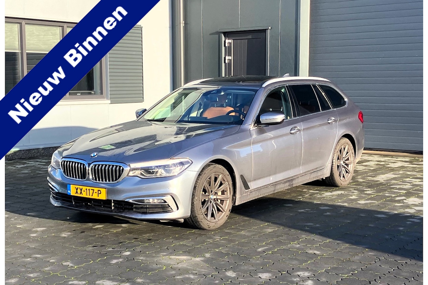 BMW 5-serie Touring - 530i High Executive Edition PANO TREKHAAK LEER - AutoWereld.nl