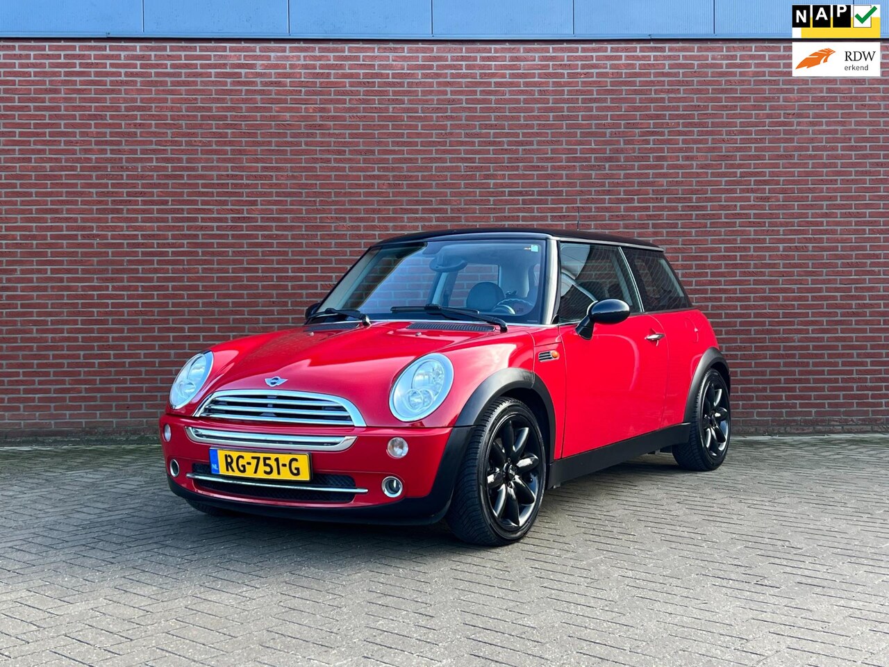 MINI Cooper - Mini 1.6 / Airco / Stoelverwarming / Panorama dak - AutoWereld.nl