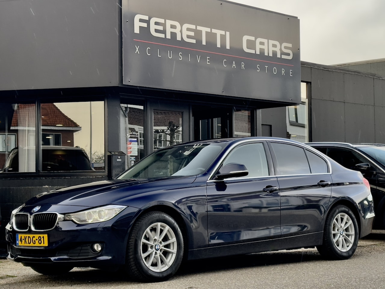 BMW 3-serie - 320D AUT8 UPGRADE EDITION LEDER NAVI AIRCO LED LMV PDC - AutoWereld.nl