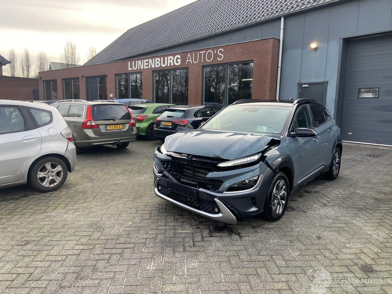 Hyundai Kona - 1.6 GDI HEV Fashion AUTOMAAT SUV 5-dr. - AutoWereld.nl