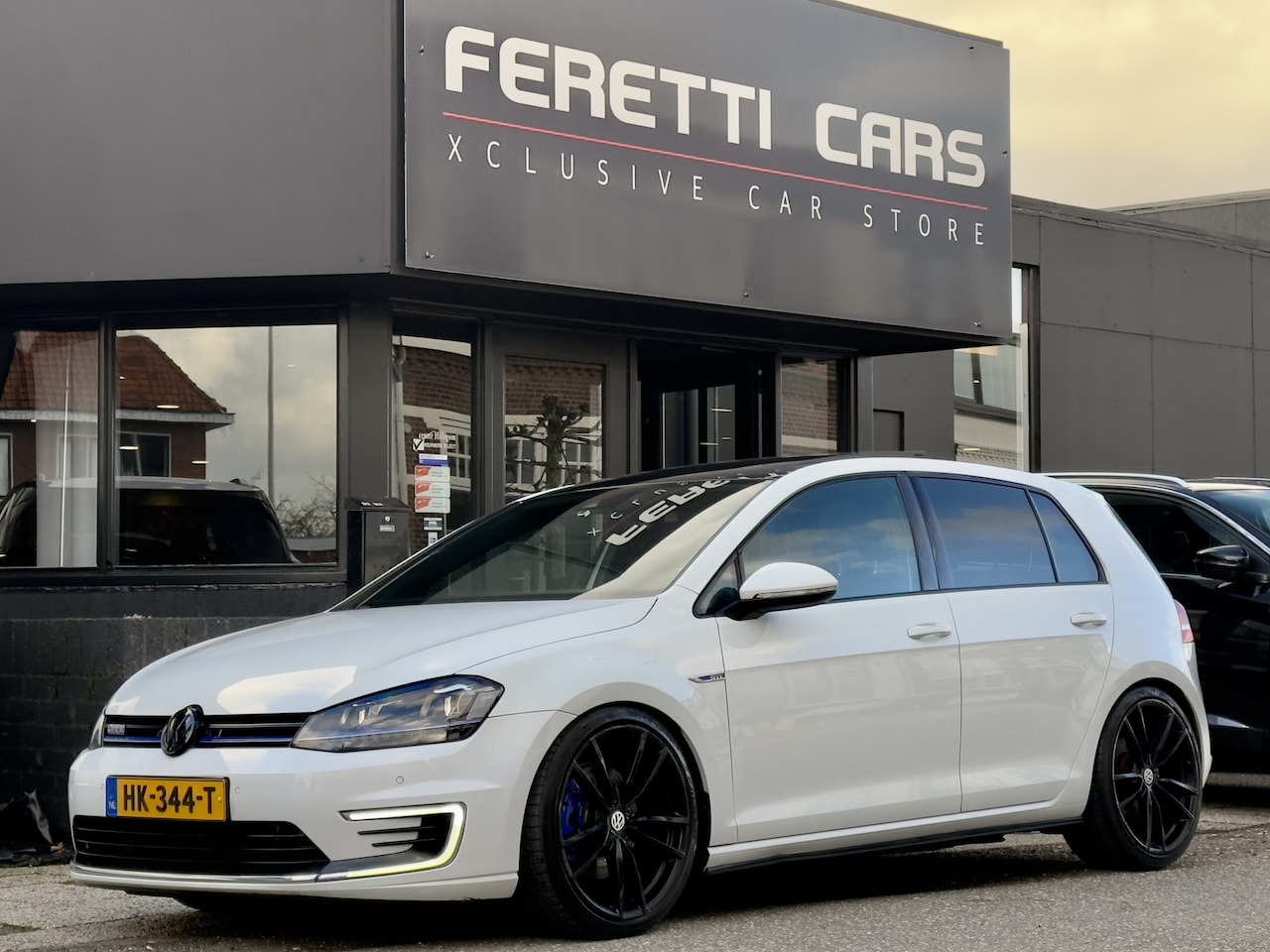 Volkswagen Golf - 1.4 TSI GTE PANODAK LEDER NAVI CAMERA CARPLAY LED LMV PDC - AutoWereld.nl