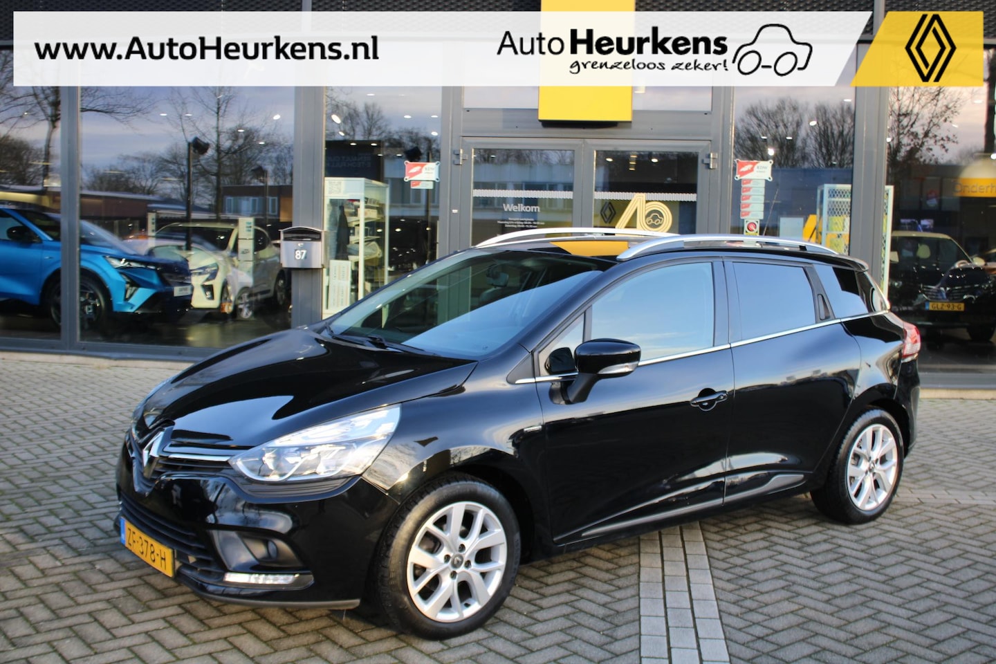 Renault Clio Estate - TCe 90 Limited | Lichtmetalen velgen | Aiconditioning | Navigatiesysteem | - AutoWereld.nl