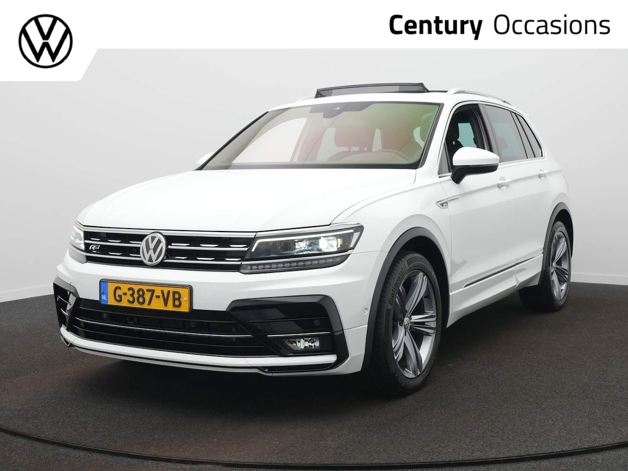 Volkswagen Tiguan - 1.5 TSI R-Line Business / Panodak / Trekhaak / Digitale Cockpit / Camera / Adap. Cruise - AutoWereld.nl