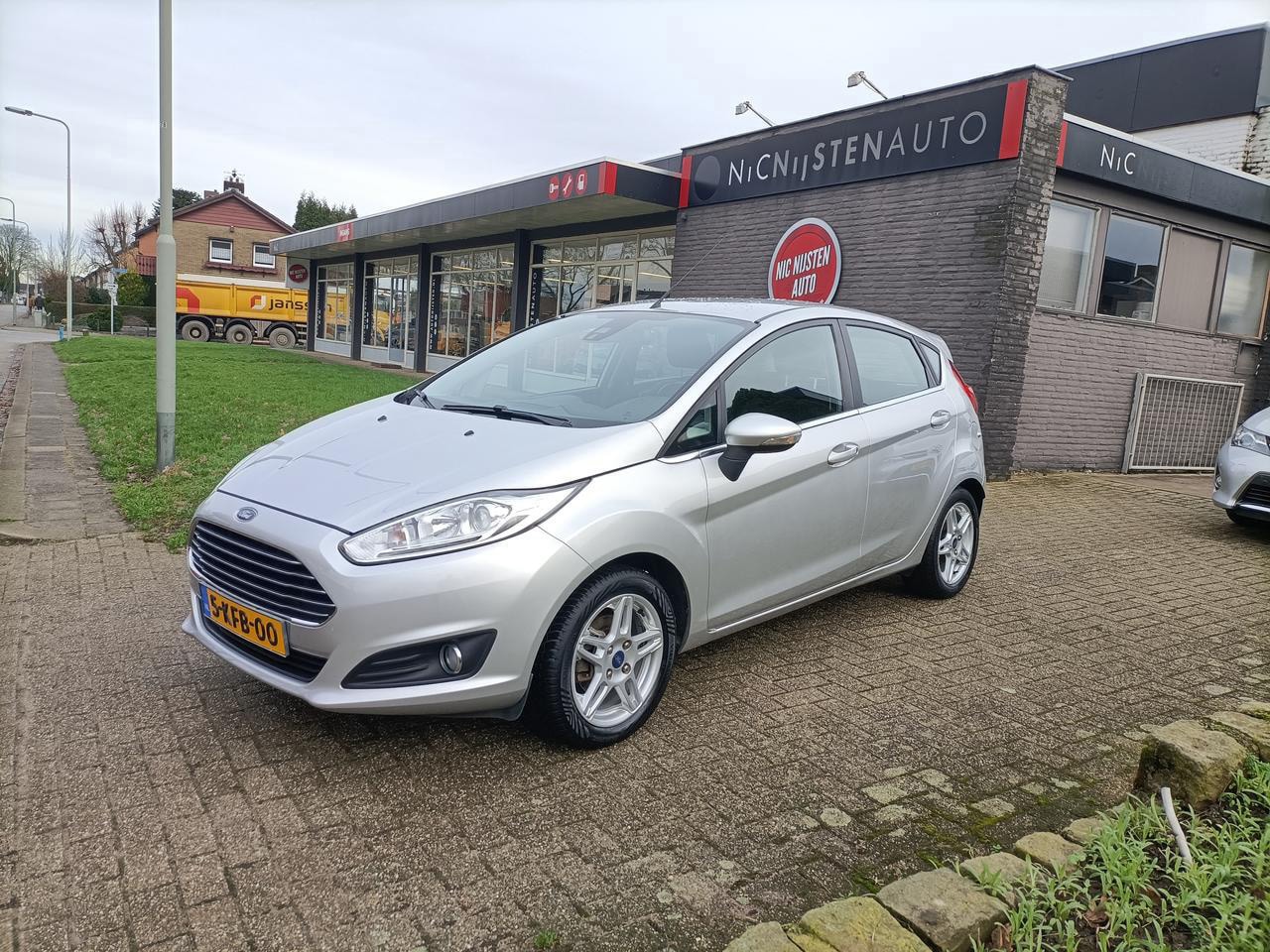 Ford Fiesta - 1.0 EcoB Titanium, Cruise, Nieuwe distr. Clim - AutoWereld.nl