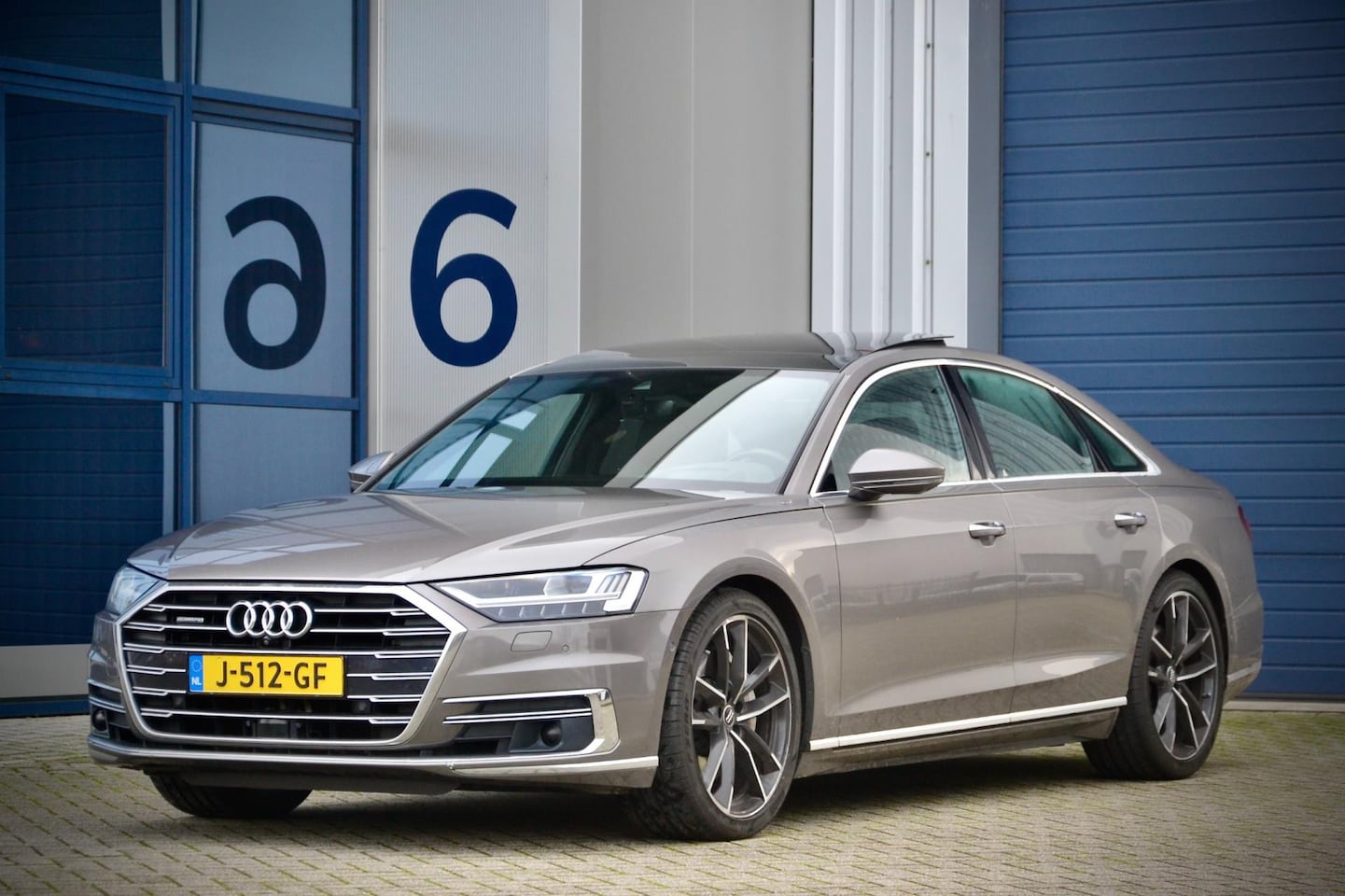 Audi A8 - 55 TFSI Quattro / Pano / 4 Wiel Sturing / Adapt. Cruise / 21 Inch - AutoWereld.nl