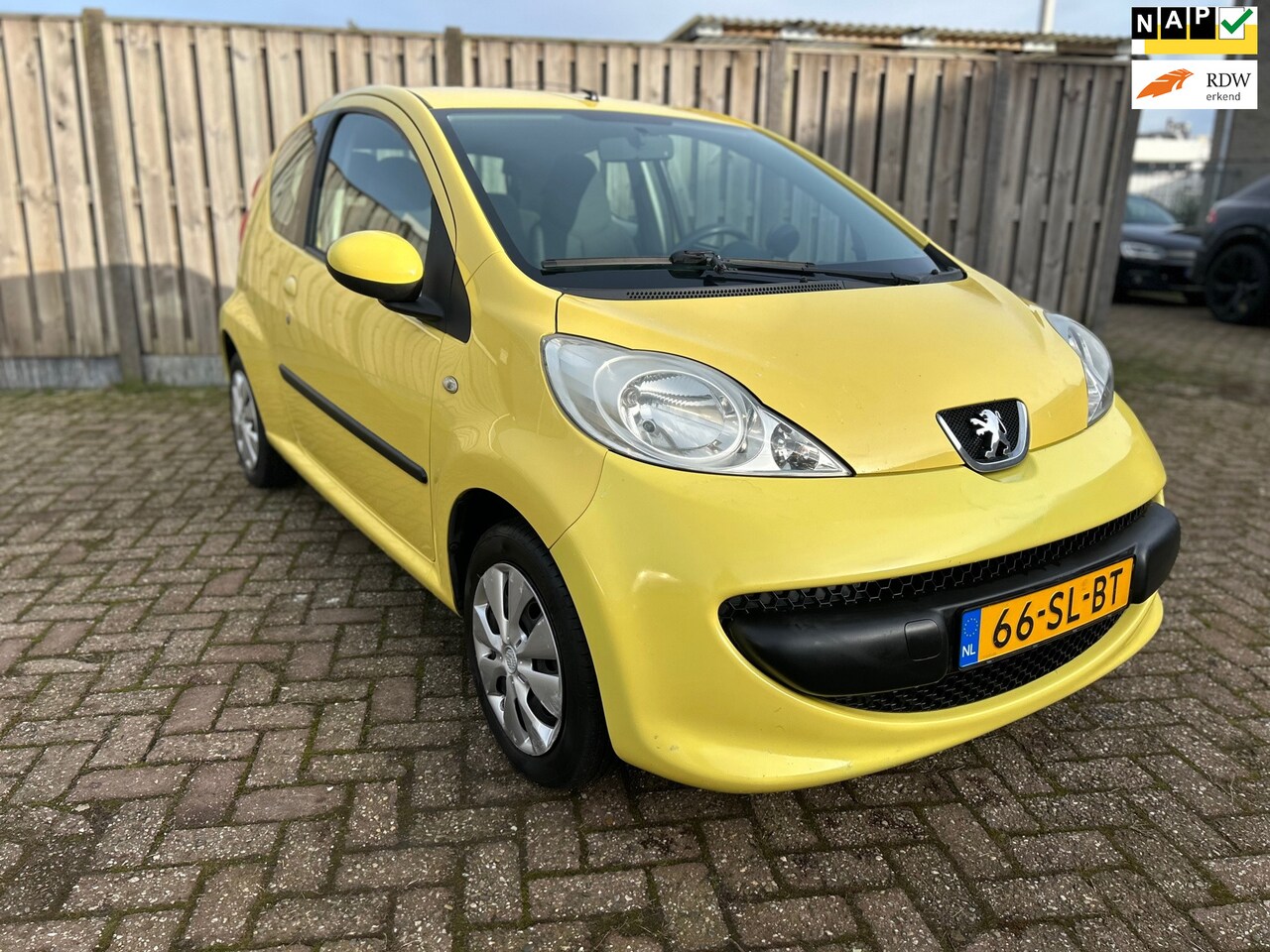 Peugeot 107 - 1.0-12V XS / Nieuwe APK/N.A.P/ el.ramen/ Toerenteller - AutoWereld.nl