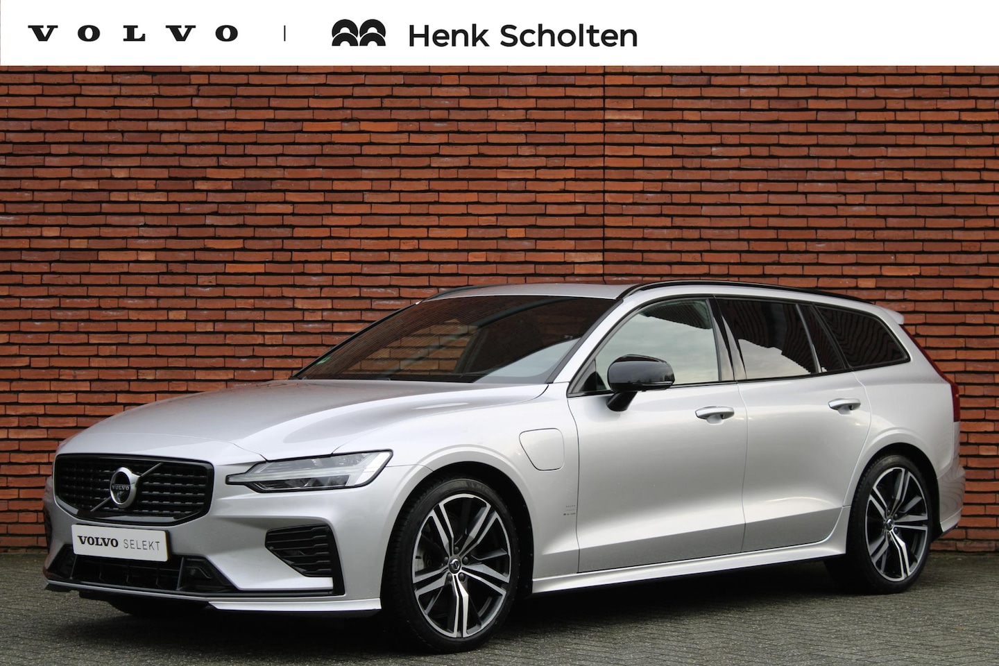 Volvo V60 - T8 AUT8 390PK AWD R-Design| Glazen schuifkanteldak| 360 graden camera| Harman/Kardon Audio - AutoWereld.nl