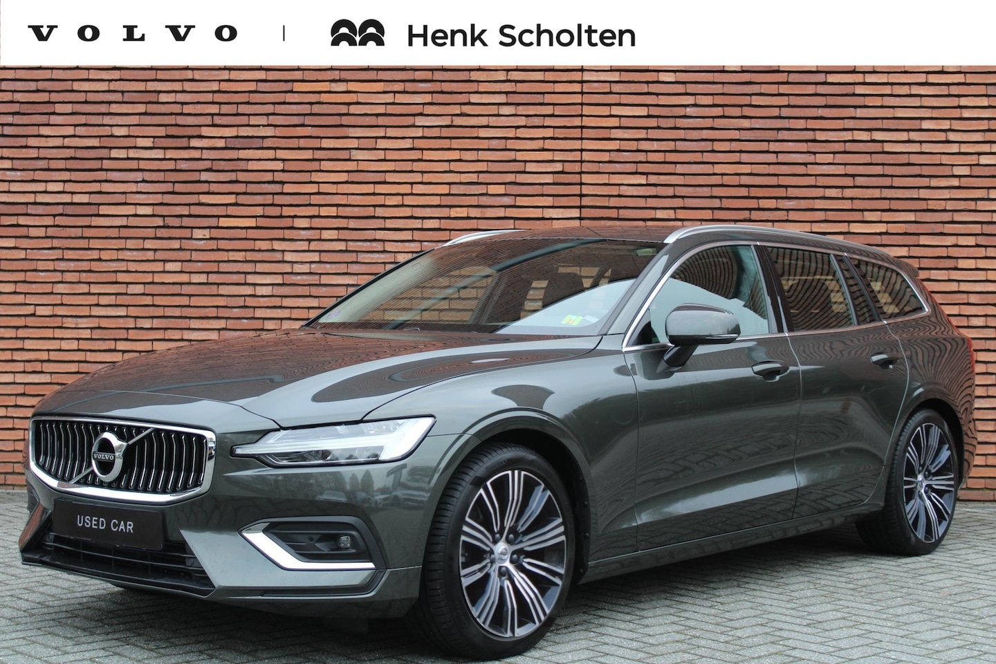 Volvo V60 - T5 AUT8 251PK Inscription, Getint Glas Achter, DAB Ontvanger, Lederen Bekleding, Verwarmba - AutoWereld.nl