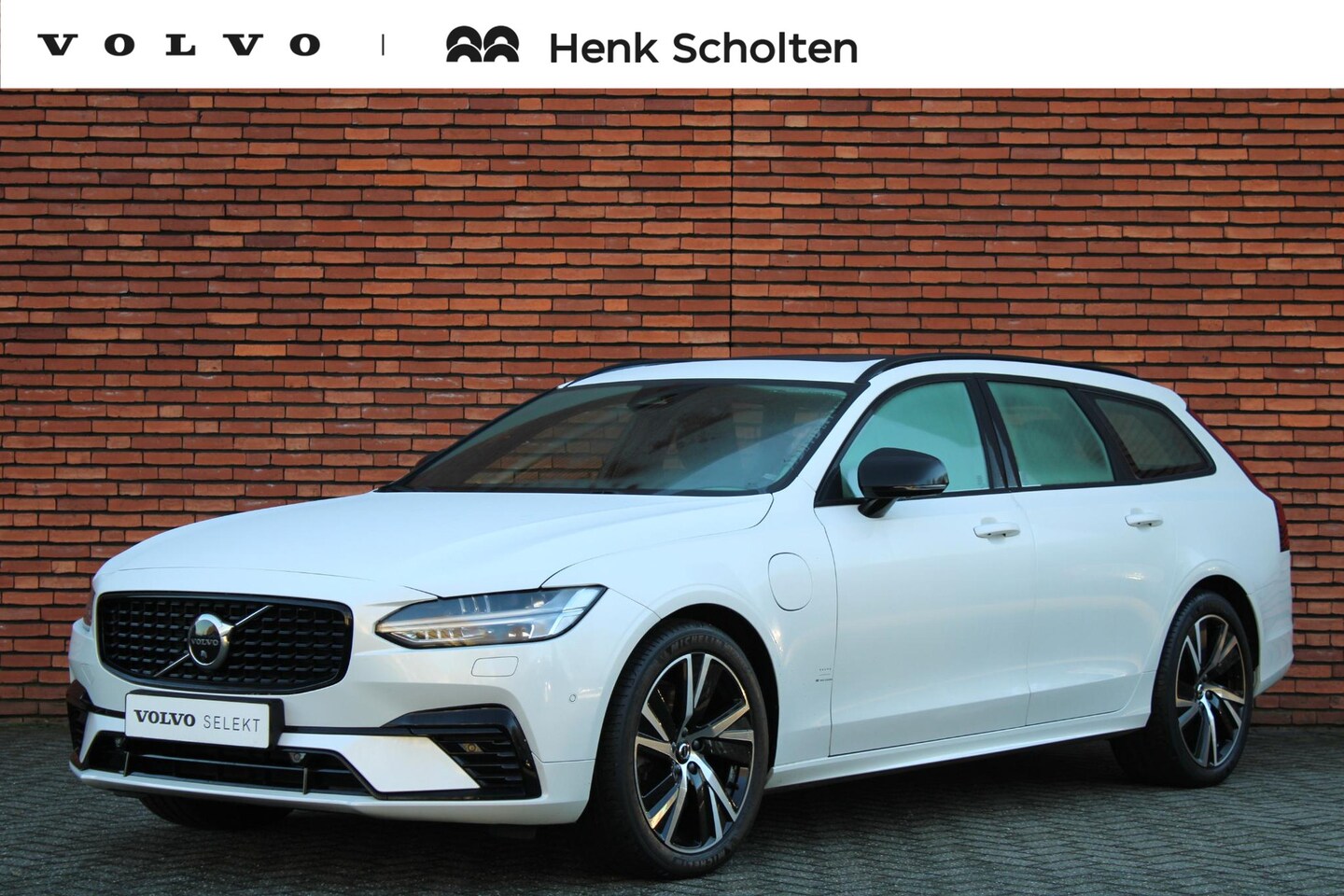 Volvo V90 - T6 AUT8 350PK Ultimate Bright, 360 Graden Camera, Luchtvering, Bowers & Wilkins Audio, Ada - AutoWereld.nl