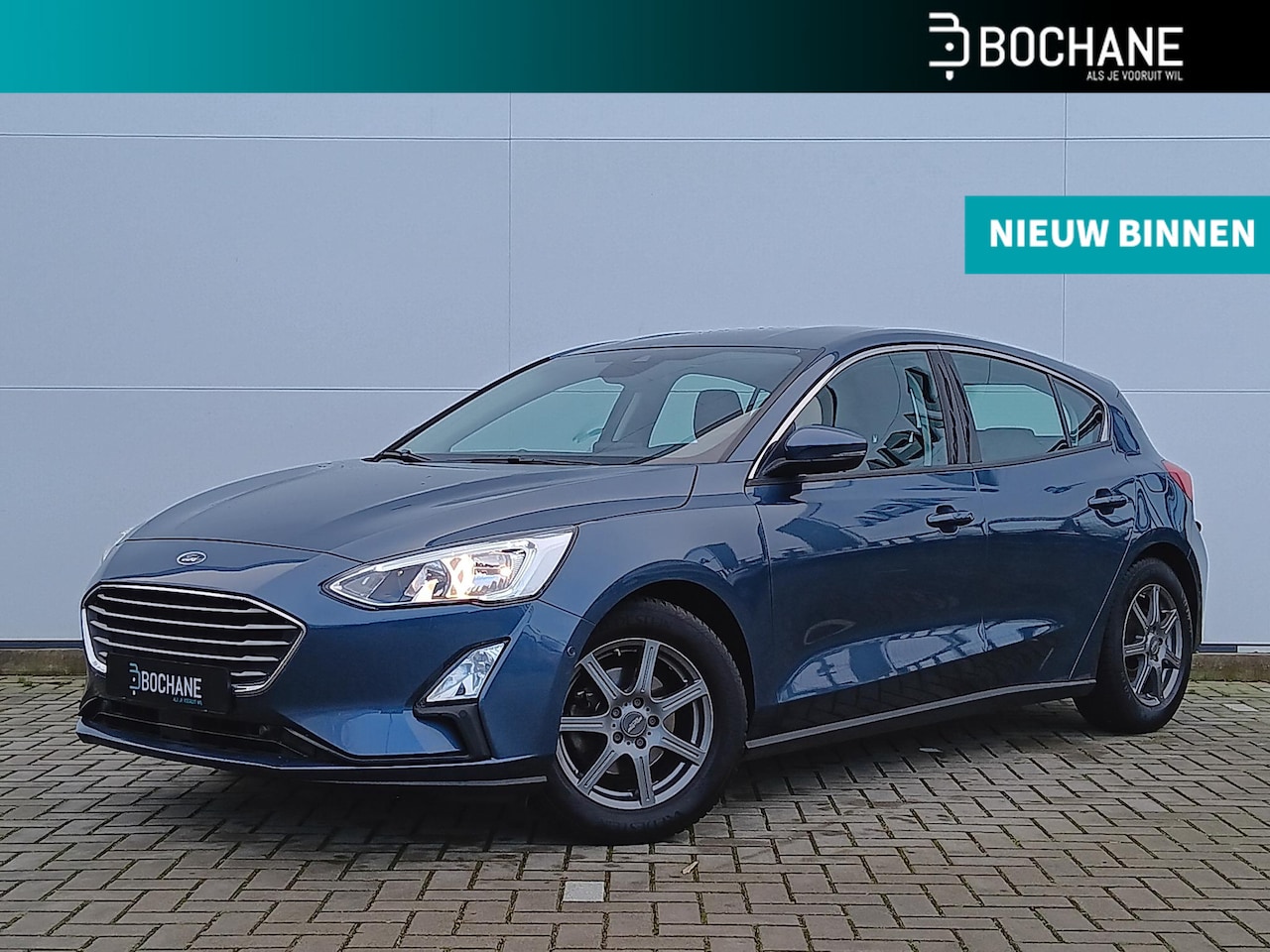 Ford Focus - 1.0 EcoBoost Titanium Business Trekhaak / Navigatie / Parkeersensoren + Camera - AutoWereld.nl