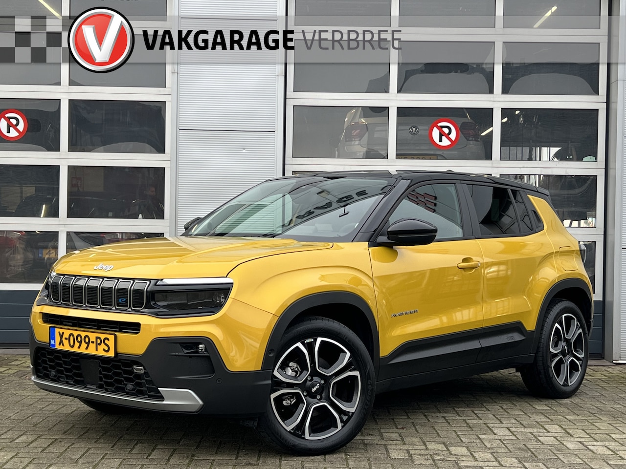 Jeep Avenger - 1st Edition 54 kWh | Android/Apple Carplay | LM Velgen 18" | Voorstoelen Verwarmd | Cruise - AutoWereld.nl