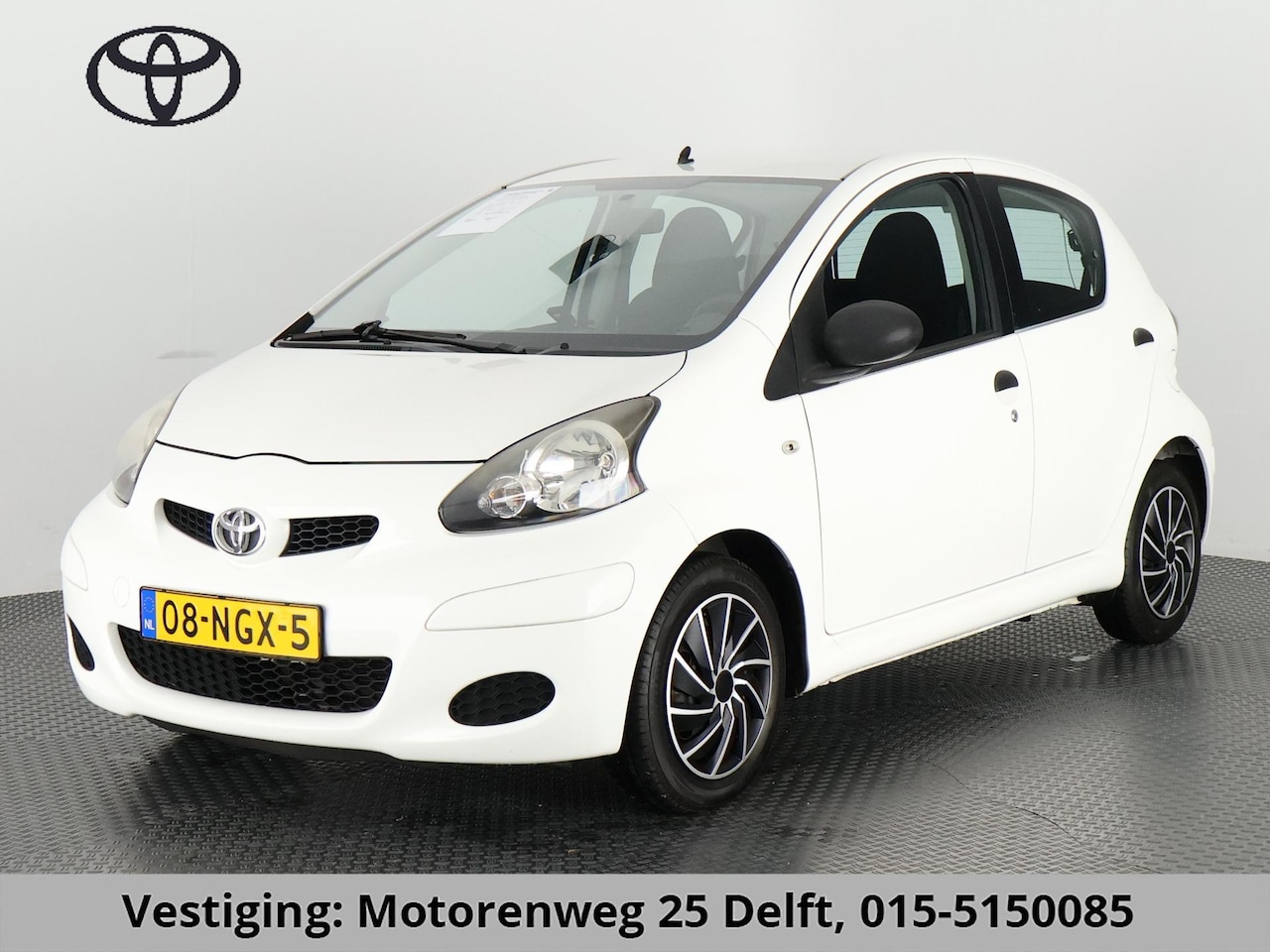 Toyota Aygo - 1.0-12V AIRCO 5 DRS AKTIE :RIJKLAAR NU GRATIS AFLEVERPAKKET !! - AutoWereld.nl