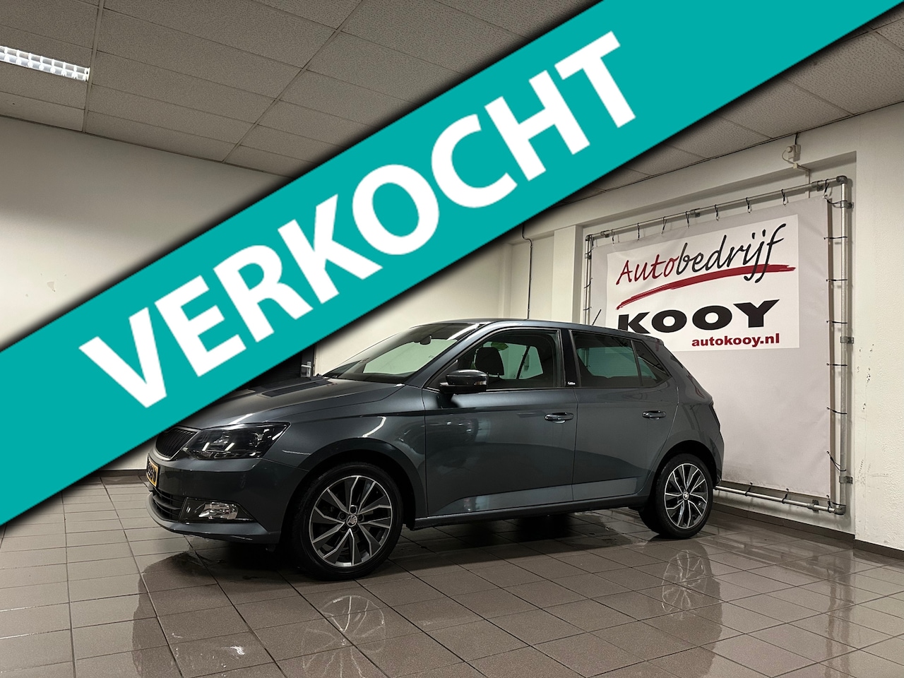 Skoda Fabia - 1.2 TSI Edition * Automaat / Navigatie / Cruise control / LED / 16" LM Velgen / NL Auto * - AutoWereld.nl