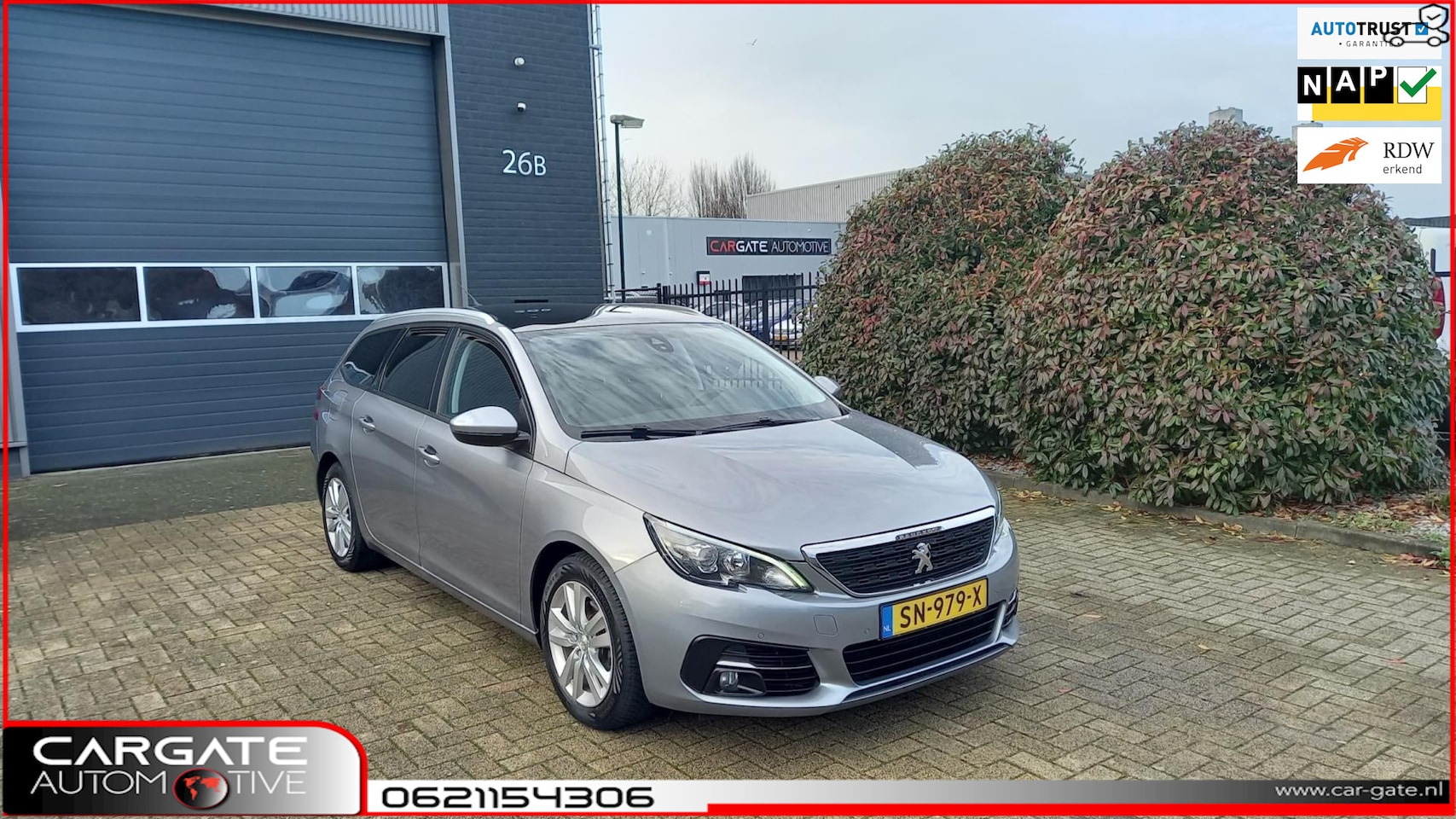 Peugeot 308 SW - 1.2 PureTech Blue Lease Executive|Pano|Nap|Apk - AutoWereld.nl