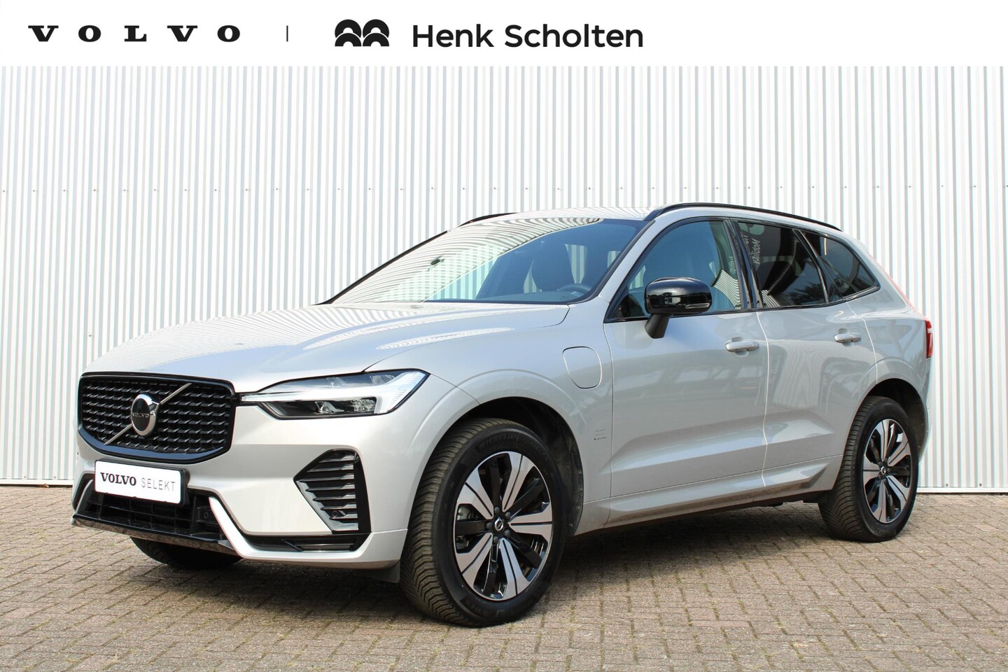 Volvo XC60 - 2.0 Recharge T6 AWD Plus Dark 2.0 Recharge T6 AWD Plus Dark, Panoramadak, Sportstoelen, Voorstoelen met geheugenfuntie, - AutoWereld.nl