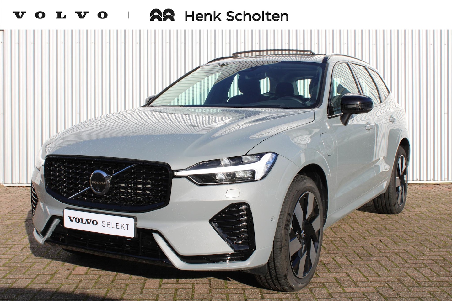 Volvo XC60 - 2.0 Recharge T6 AWD Ultimate Dark 2.0 Recharge T6 AWD Ultimate Dark, Google Services, Semi elektrische trekhaak, 360" graden - AutoWereld.nl