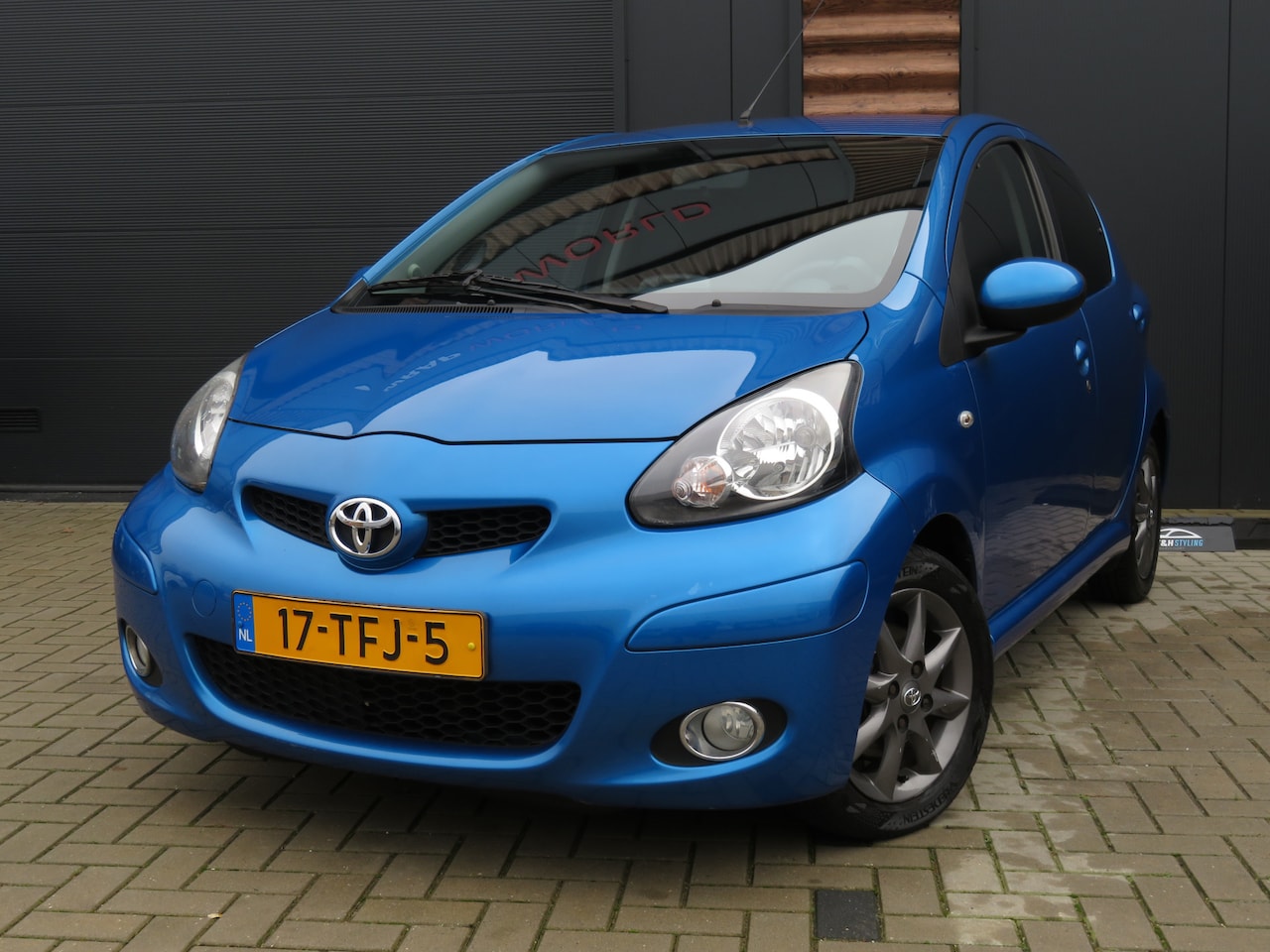 Toyota Aygo - 1.0-12V Dynamic Navigator Automaat Airco 5-Drs Nw APK - AutoWereld.nl