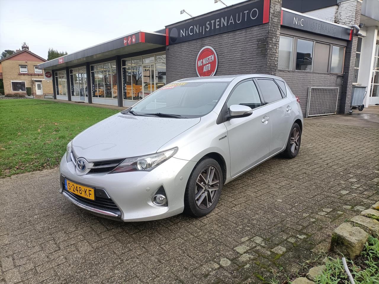 Toyota Auris - 1.8 Hybrid Navi,Cruise,Stoelverw,Aut.park. - AutoWereld.nl