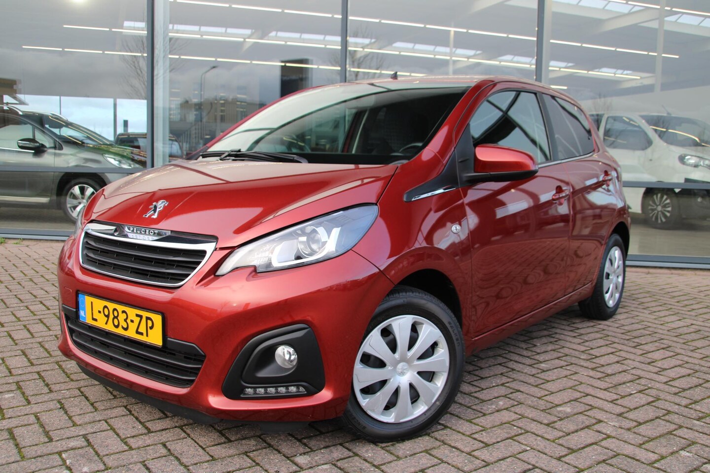 Peugeot 108 - 1.0 e-VTi Active 5-drs Pack Dynamic Airco Zeer mooi - AutoWereld.nl