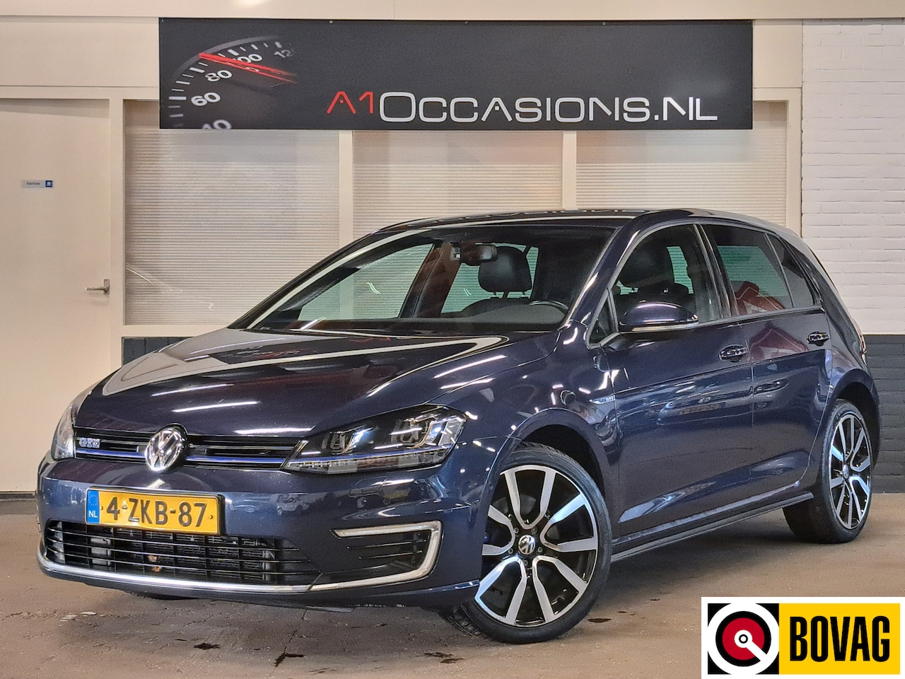 Volkswagen Golf - 1.4 TSI GTE + NAVI + LEDER + STOELVERWARMING !! - AutoWereld.nl