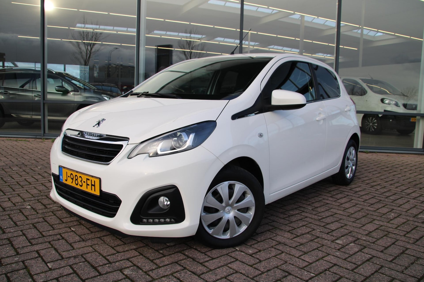 Peugeot 108 - 1.0 e-VTi Active 5-drs Airco 51464km - AutoWereld.nl