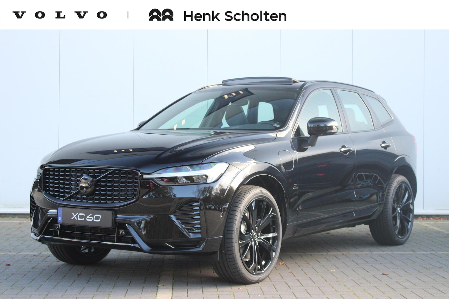 Volvo XC60 - Recharge T6 350PK AUT8 AWD Plus Black Edition, Luchtvering, Adaptieve Cruise Control met P - AutoWereld.nl