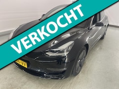 Tesla Model 3 - Long Range AWD 75 kWh 351pk | Trekhaak | Autopilot | 18" Aero Velgen | Zwart interieur | S