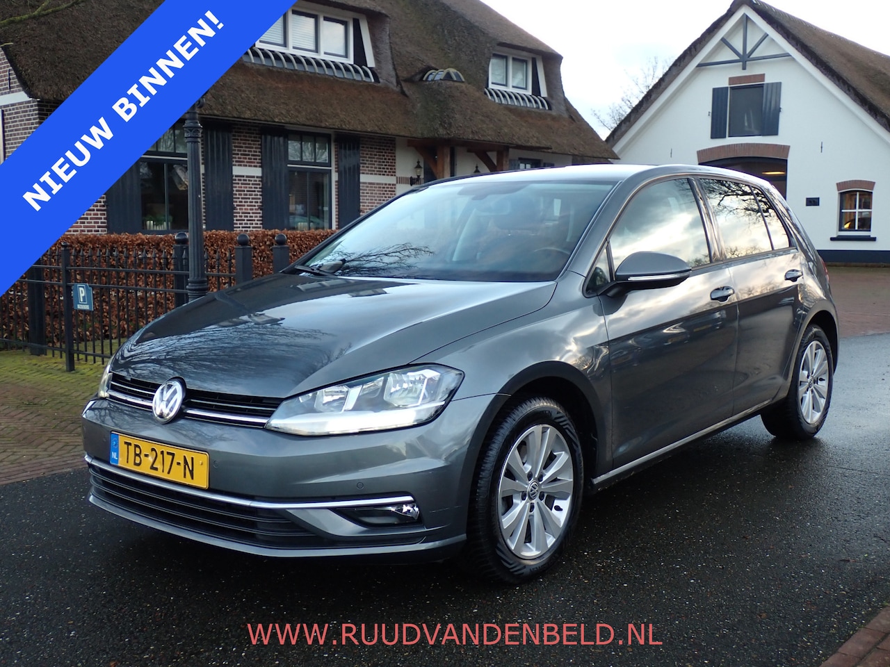 Volkswagen Golf - 1.6TDI Comfortline ACC / CARPLAY / NAVIGATIE / DAB / PDC - AutoWereld.nl