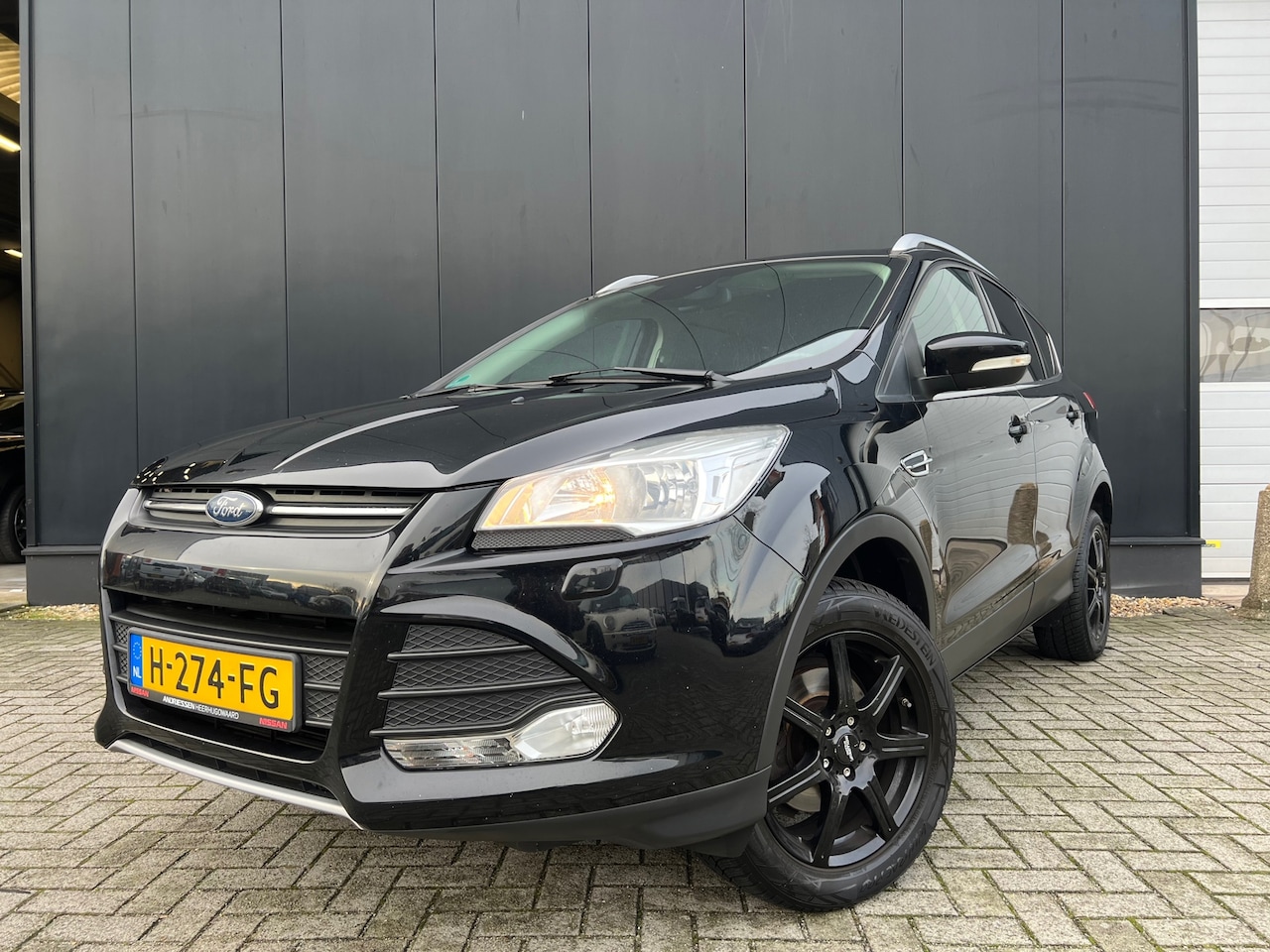 Ford Kuga - 1.5 Titanium '16 Navi/17'Lmv/Trekh/ZrMooi - AutoWereld.nl