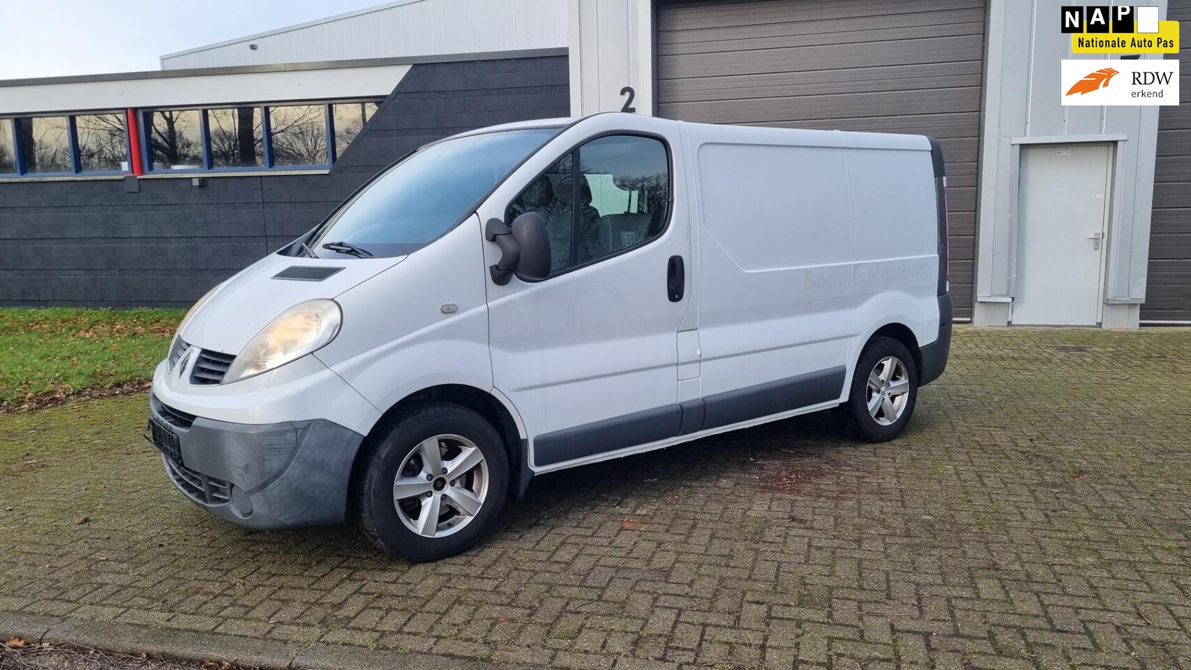 Renault Trafic - 2.0 dCi T27 L1H1 4-2008 6 VERSNELLINGEN AIRCO-CLIMA - AutoWereld.nl