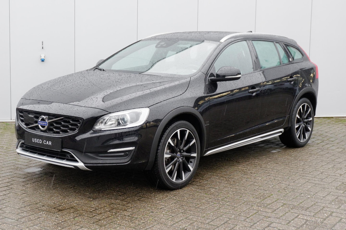 Volvo V60 Cross Country - T5 AUT8 250PK Nordic+ Luxury, Adaptieve Cruise Control, BLIS Dodehoekdetectie, Trekhaak af - AutoWereld.nl