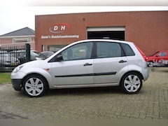 Ford Fiesta - 1.3-8V Champion nieuwe apk inruil mogelijk nap