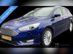 Ford Focus Wagon - 1.0 Titanium Edition zeer mooi met nieuwe apk en banden. 1 maand garantie op motor en vers