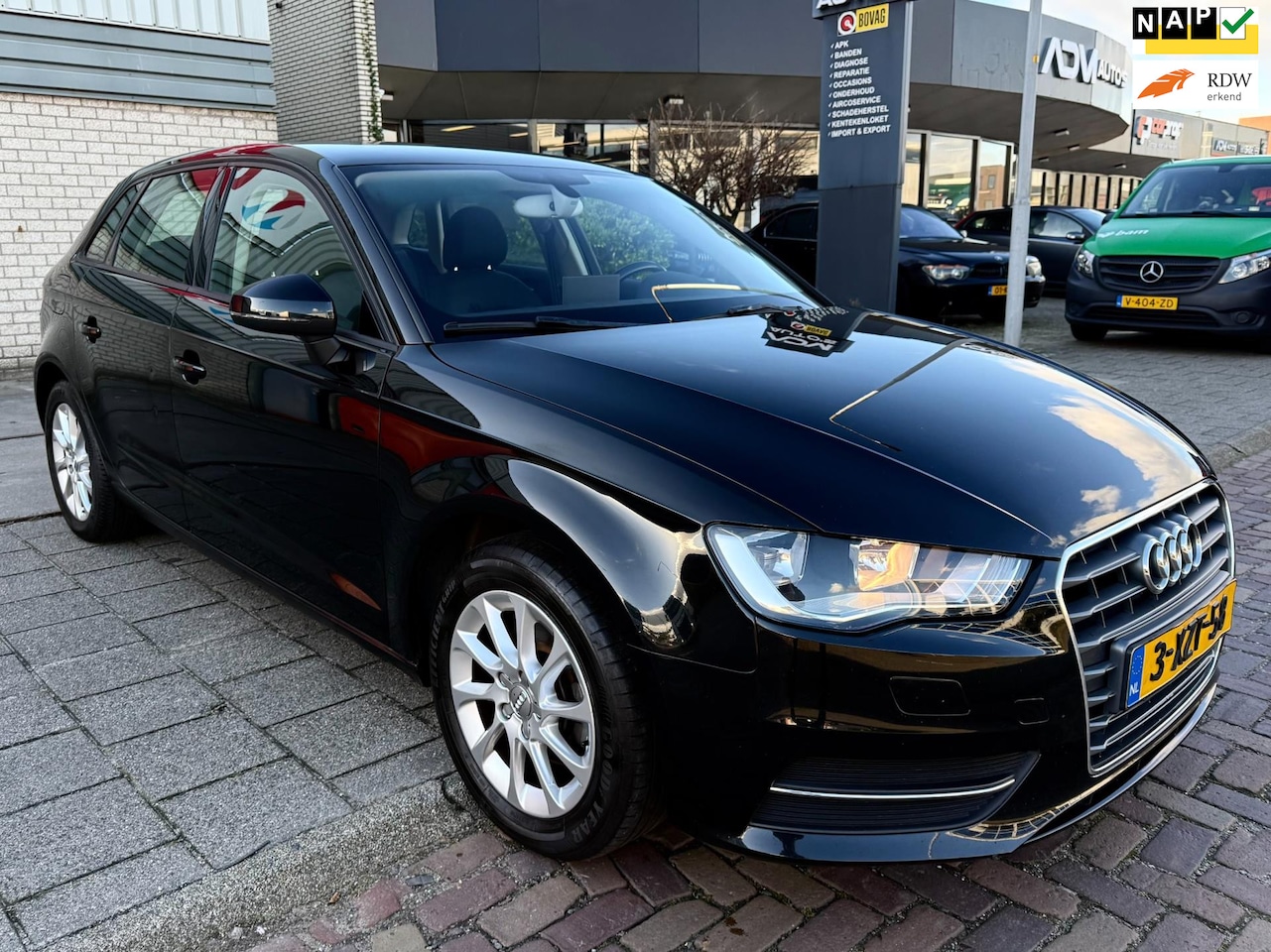 Audi A3 Sportback - 1.2 TFSI Attraction Pro Line - Audi Dealer - AutoWereld.nl