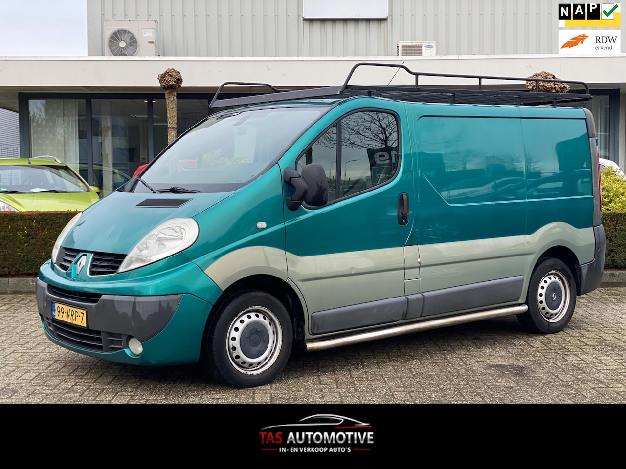 Renault Trafic - 2.0 dCi T27 L1H1 DC AUTOMAAT / NAVI / PDC! - AutoWereld.nl