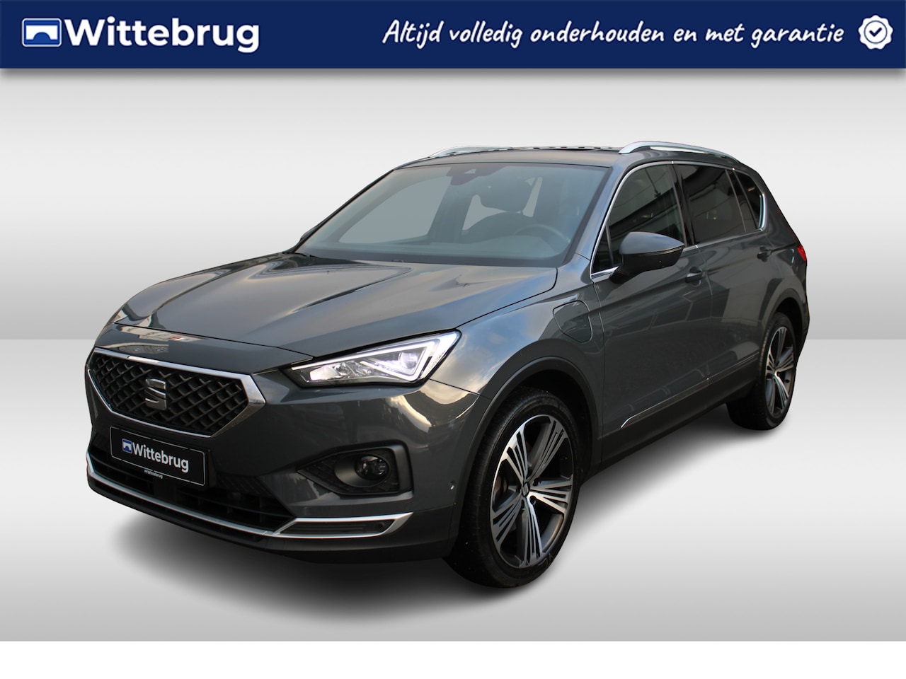 Seat Tarraco - 1.4 TSI 245pk e-Hybrid PHEV Xcellence DSG AUTOMAAT Panorama dak / LM 20 inch / Virtual coc - AutoWereld.nl